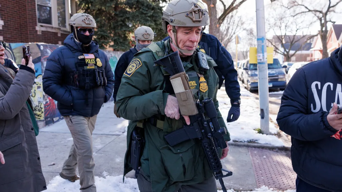 مسئول گشت مرزی که چهره سرکوب ترامپ در شیکاگو در بحبوحه حملات مهاجرت است