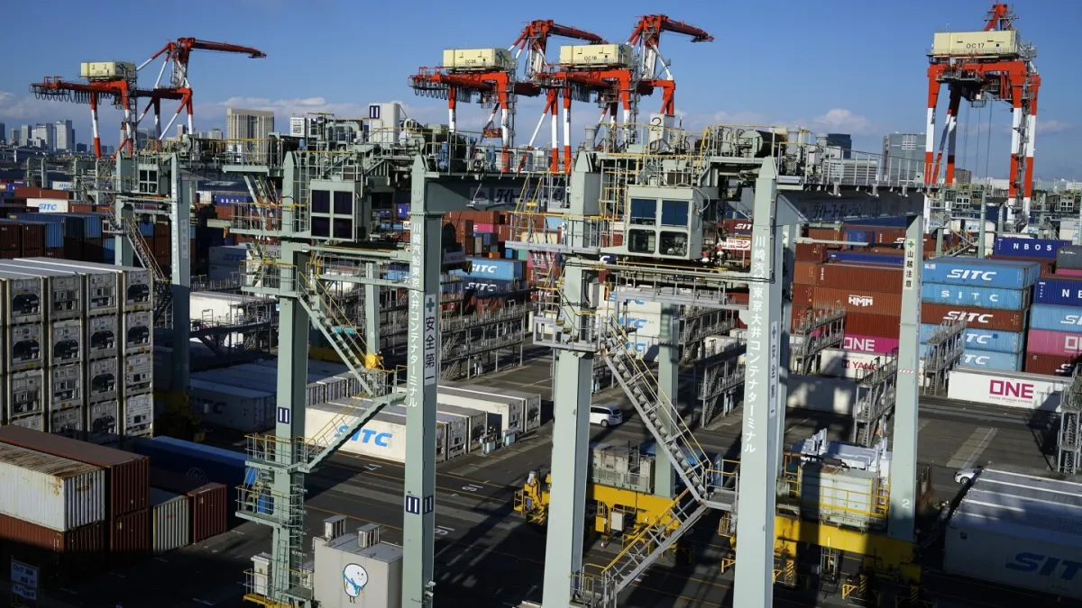 صادرات ژاپن در نوامبر 6 درصد افزایش یافت، زیرا محموله ها به ایالات متحده بازگشته است