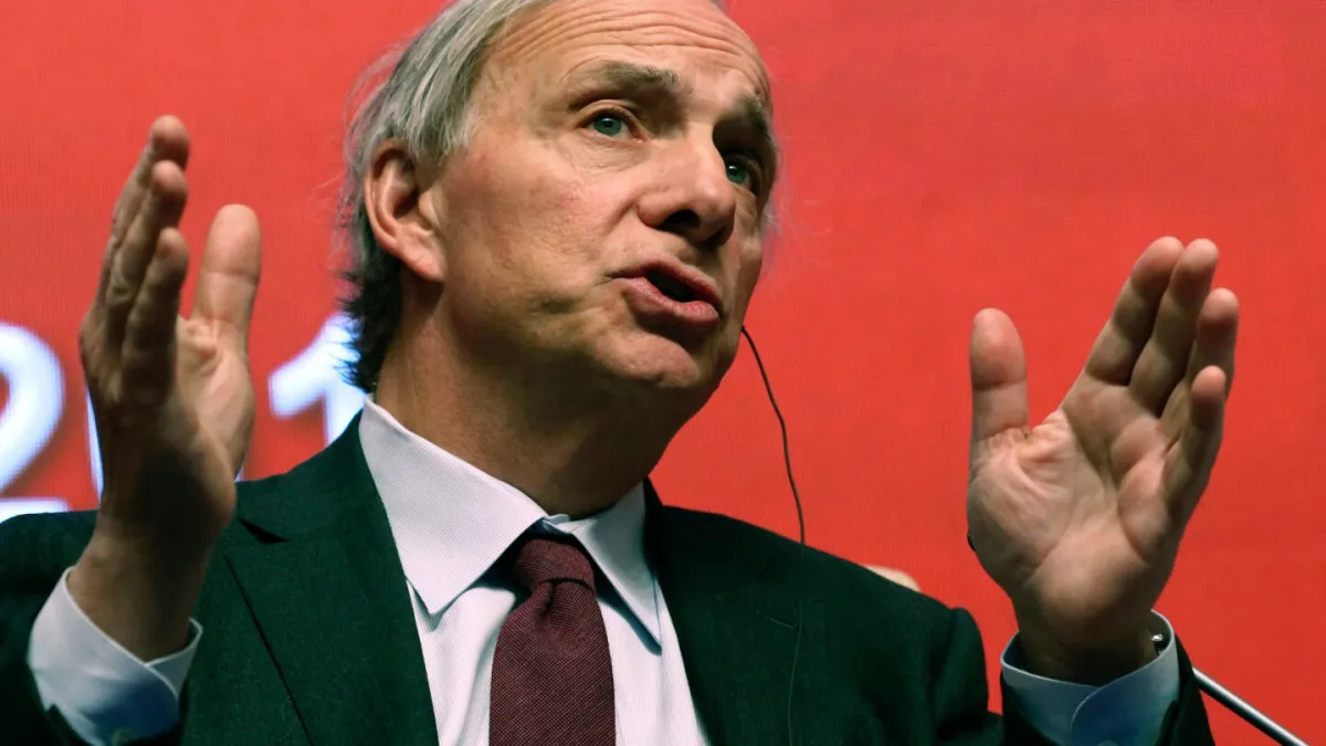 میلیاردر ری دالیو به تلاش برای تامین مالی حساب های ترامپ می پیوندد و 75 میلیون دلار به بچه های کانکتیکات متعهد می شود.