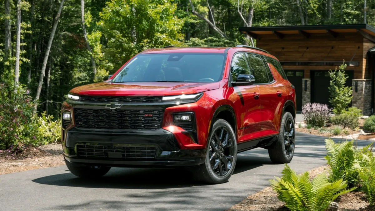 شورولت تراورس در مقابل فورد اکسپلورر