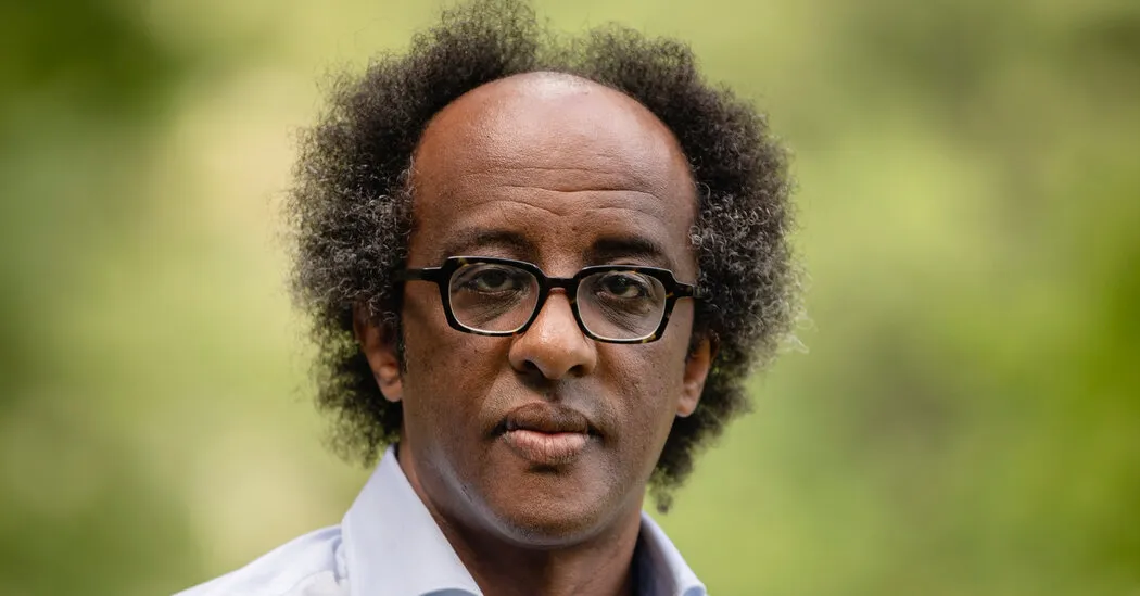 دیناو منجستو رئیس جدید PEN آمریکا خواهد بود