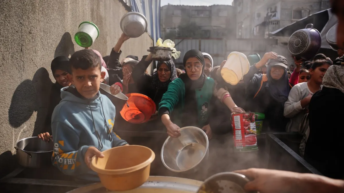 اسرائیل با شلیک خمپاره به منطقه مسکونی غزه دست کم 10 زخمی برجای گذاشت