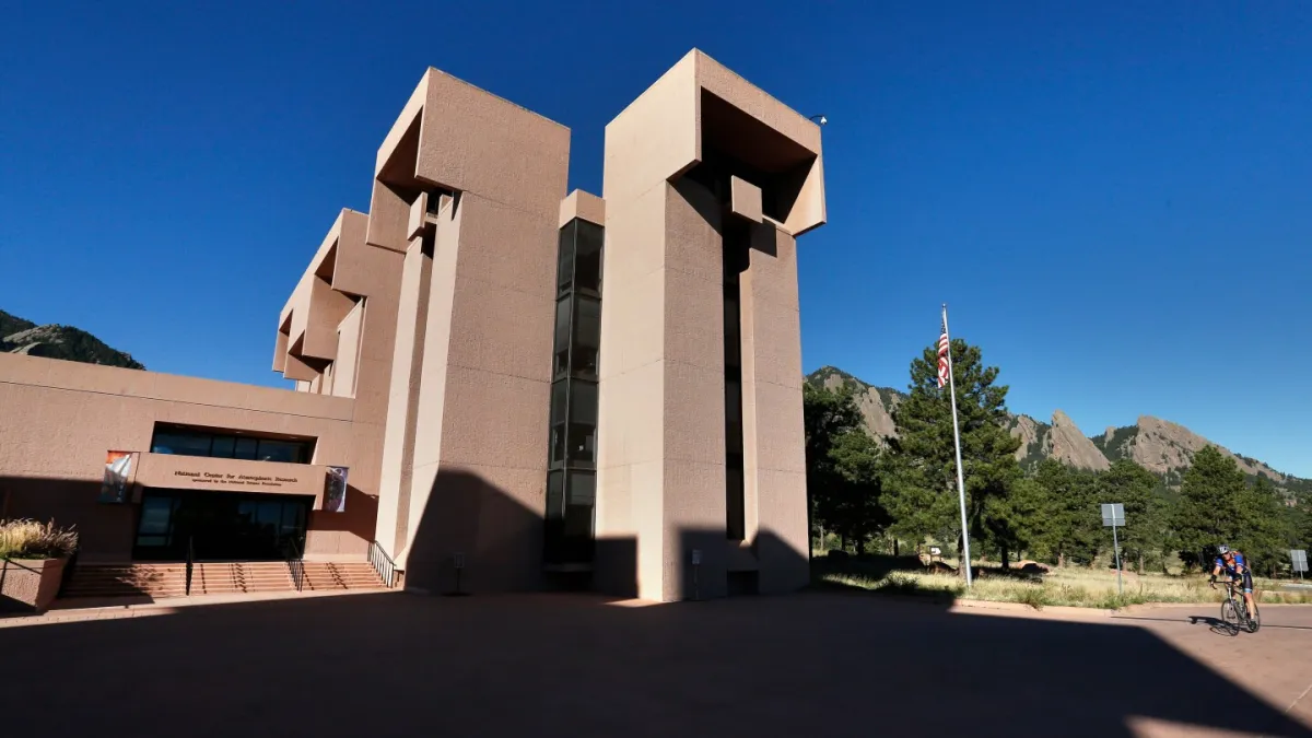 دولت ترامپ به دنبال انحلال آزمایشگاه ملی تحقیقات آب و هوا در کلرادو است