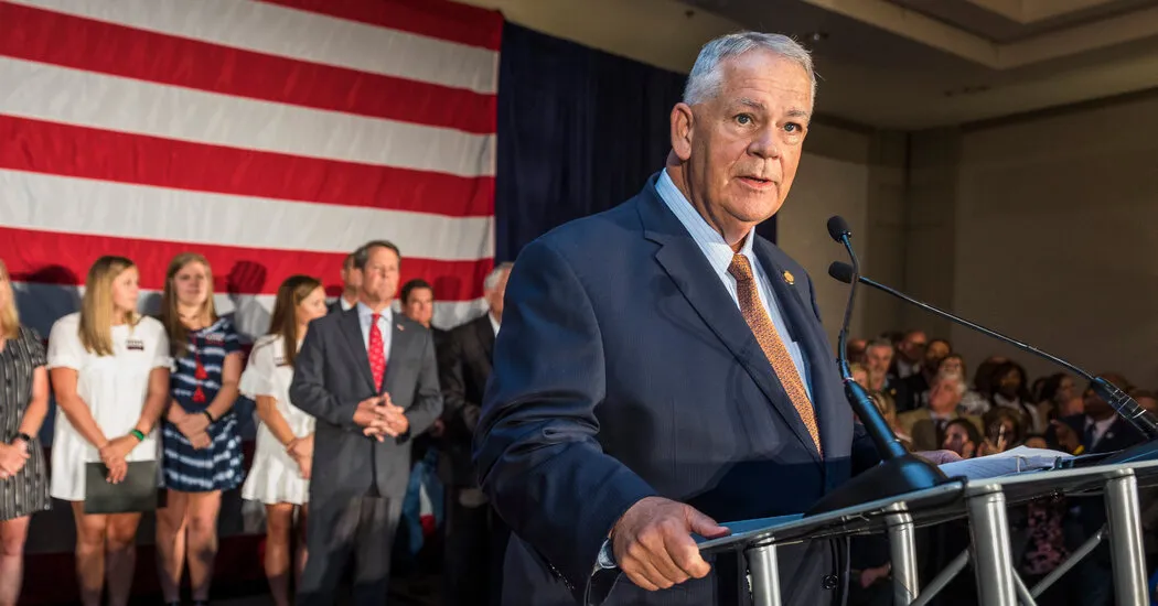 ترامپ رئیس مجلس جورجیا را تحت فشار قرار داد تا رای انتخابات ایالت را در فراخوان 2020 لغو کند