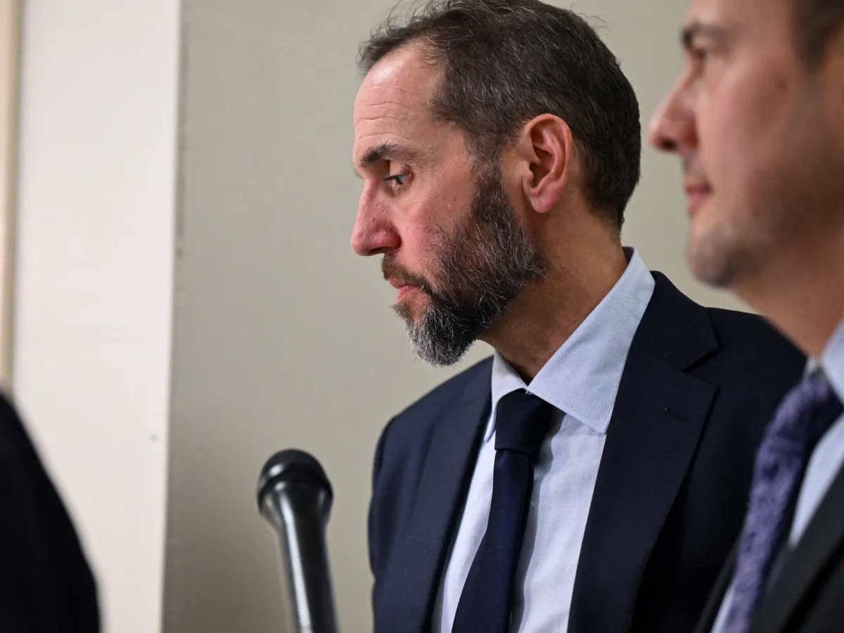 جک اسمیت، دادستان ترامپ در برابر قانونگذاران جمهوری خواه از سابقه دفاع می کند