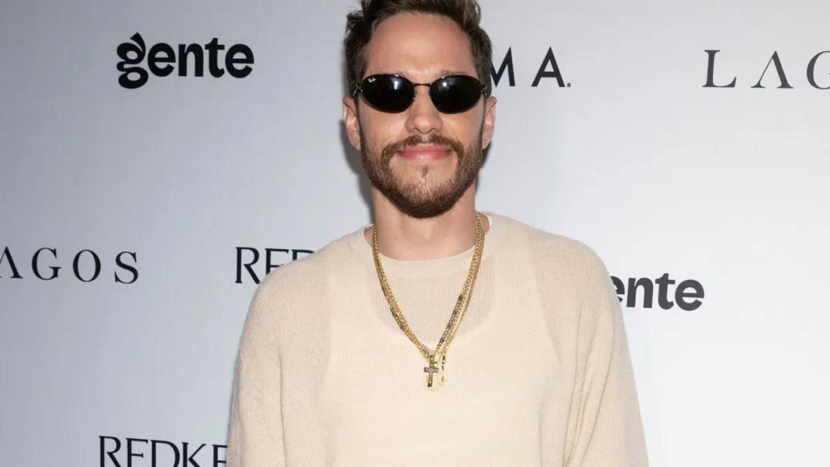 استقبال پیت دیویدسون و السی هویت از "دختر فرشته عالی" خود