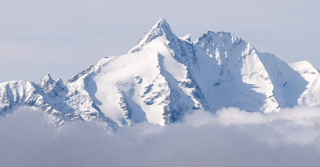 زنی که در یک کوه پیمایی یخ زد و جانش را از دست داد. آیا دوست پسرش مقصر است؟