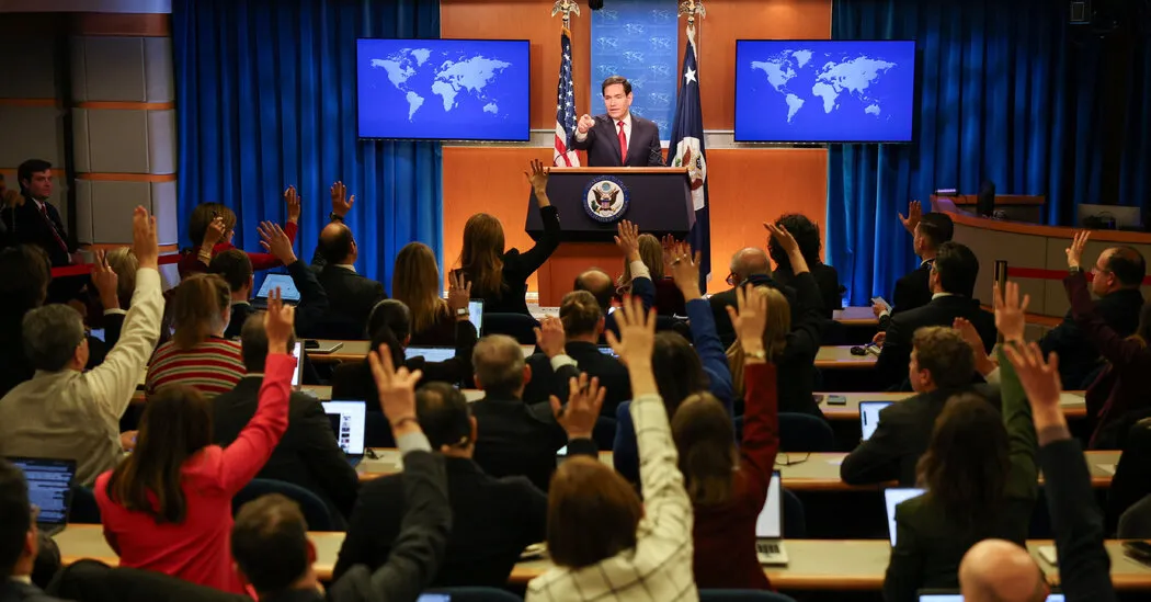 روبیو با مطبوعات ملاقات می‌کند (و ملاقات می‌کند و…)