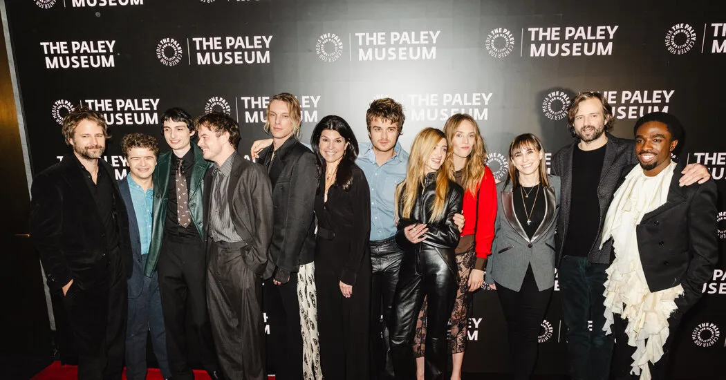 بازیگران «چیزهای عجیب» با سریال نتفلیکس خداحافظی کردند