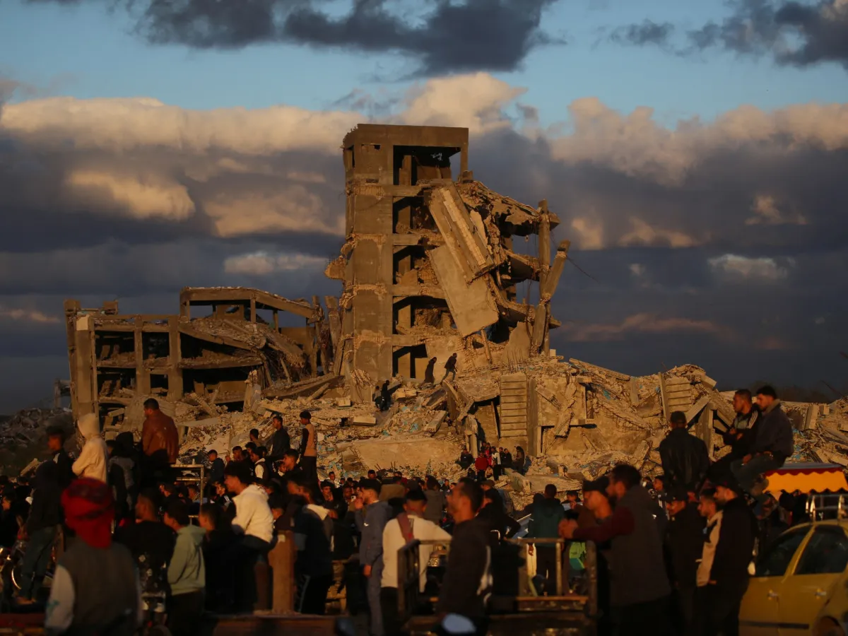 به روز رسانی ها: حمله اسرائیل به مدرسه ای که در غزه تبدیل به سرپناه شد، شش نفر را کشت