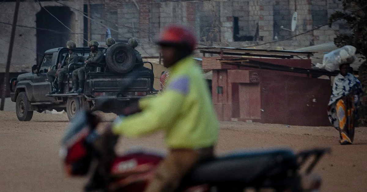 "ما به سیاست اهمیت نمی دهیم": مردم محلی اوویرا که تحت خشونت قرار گرفته اند فقط صلح می خواهند