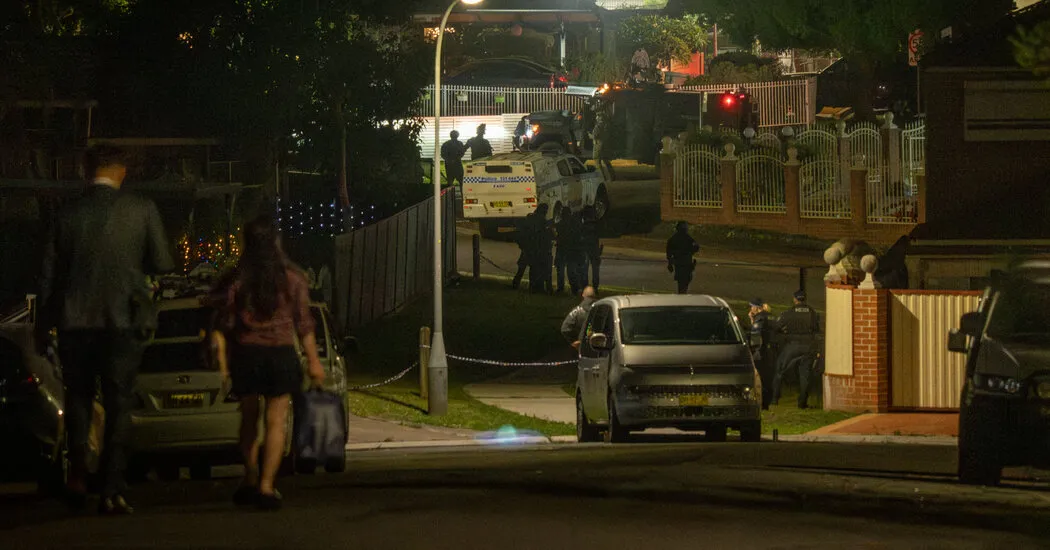 آنچه در مورد مظنونان تیراندازی در ساحل بوندی می دانیم