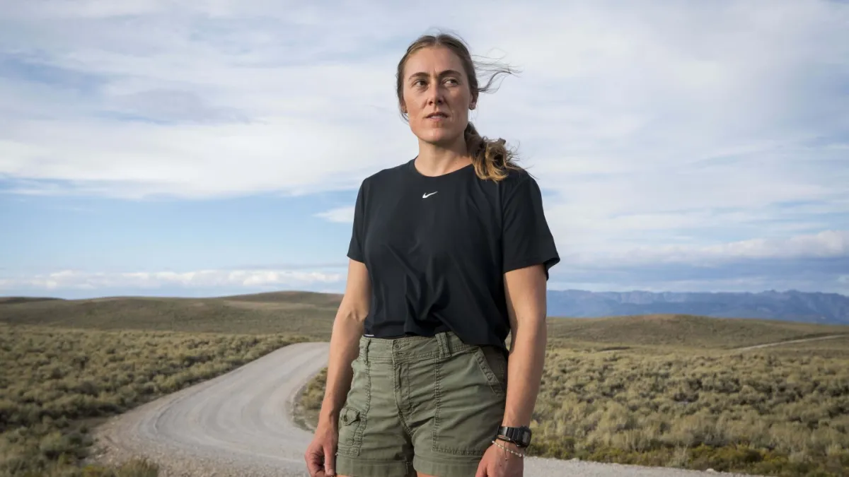 آموزش رزمی یک مراسم گذری برای استخدام پلیس است. ردی از کشته ها و مجروحان بر جای گذاشته است