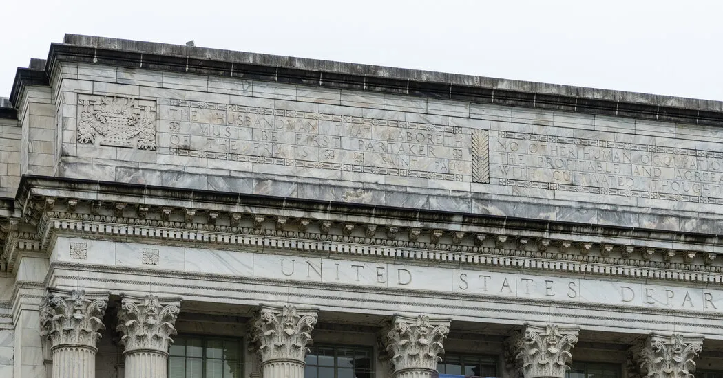 Agriculture Department Sheds a Fifth of Its Workers