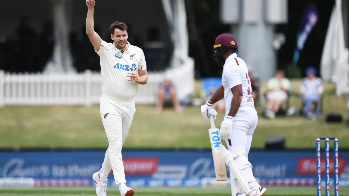 Duffy takes 5-42 as New Zealand bowls out the West Indies for 138 to win the 3rd test by 323 runs