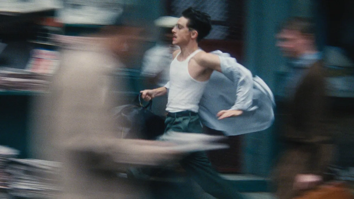 Movie Review: An electric Timothée Chalamet is the consummate striver in propulsive ‘Marty Supreme’