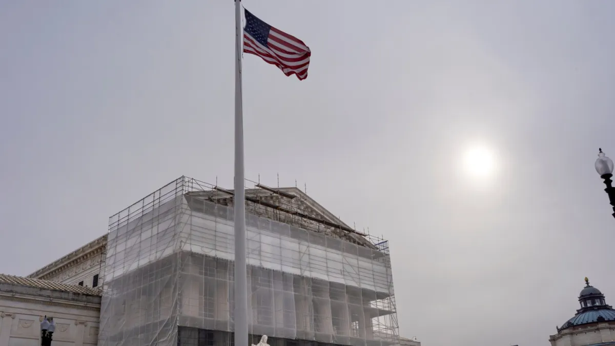 Supreme Court keeps Trump’s National Guard deployment blocked in the Chicago area, for now