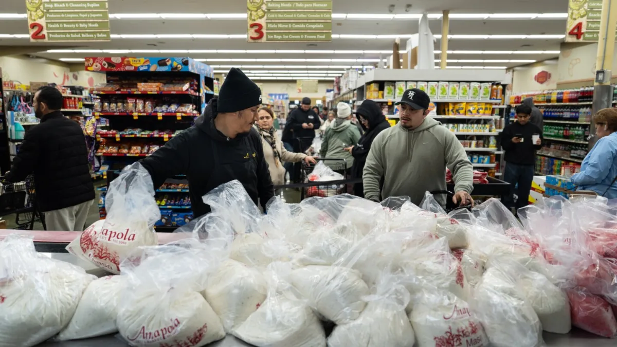 Families wait in line for hours to buy masa for Christmas tamales at beloved LA grocer