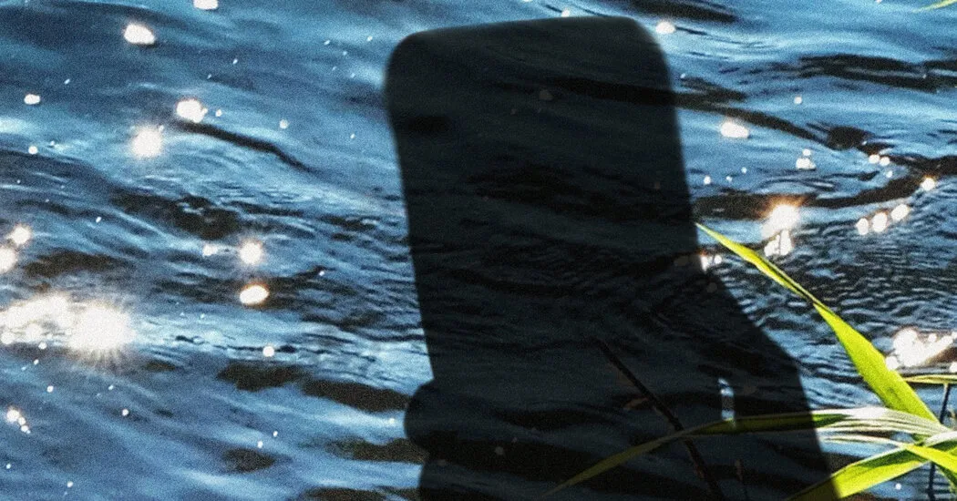 نظر | اجازه دهید تلفن شما خاکستری شود