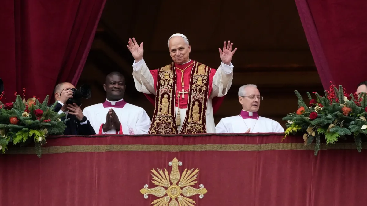 پاپ لئو چهاردهم در کریسمس از مومنان می‌خواهد در برابر رنج بی‌تفاوتی کنند.