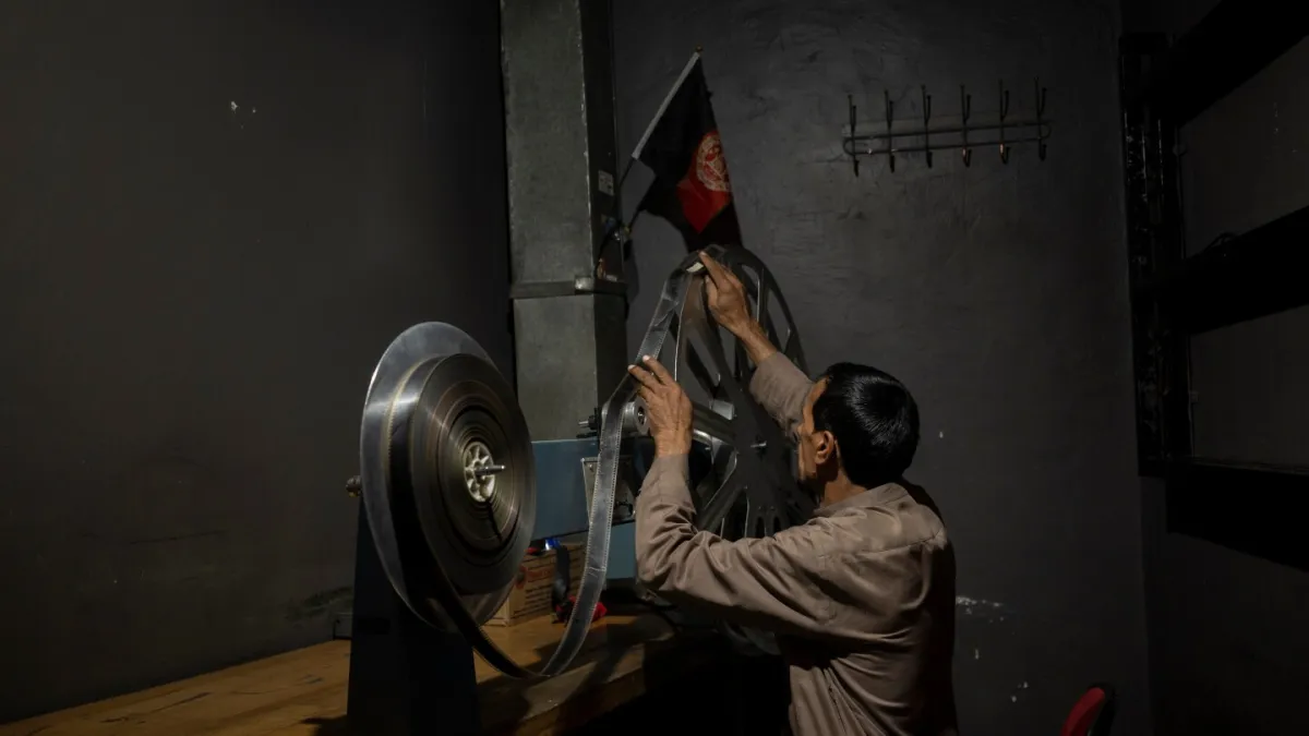 سینمای تاریخی آریانا افغانستان برای ساخت مرکز خرید ویران شد