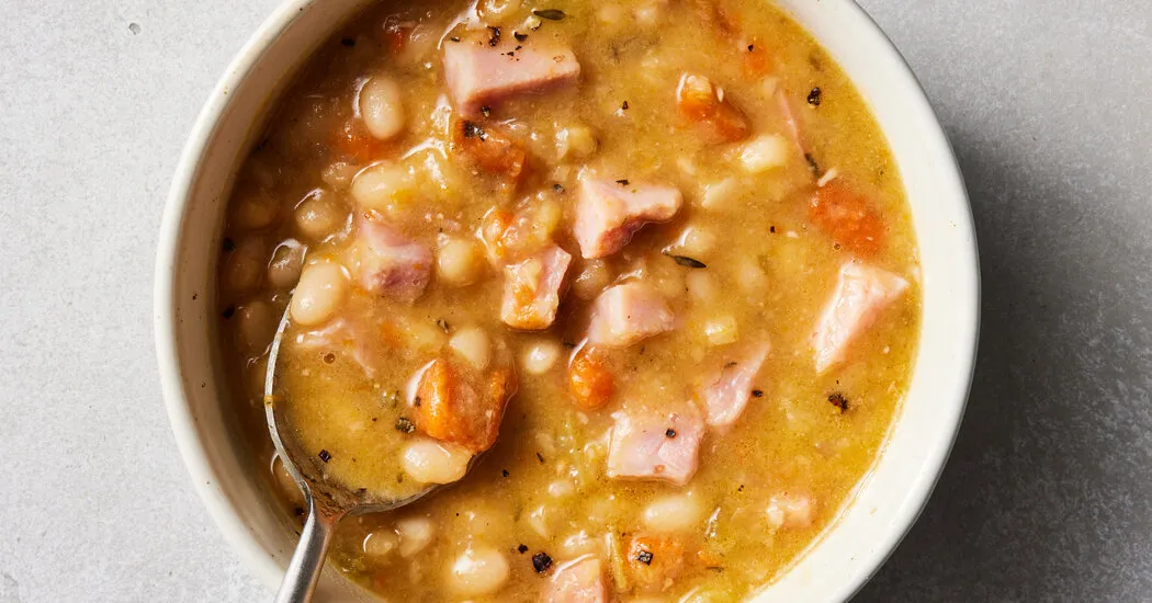 دستور تهیه سوپ ژامبون و لوبیا برای باقیمانده ژامبون تعطیلات