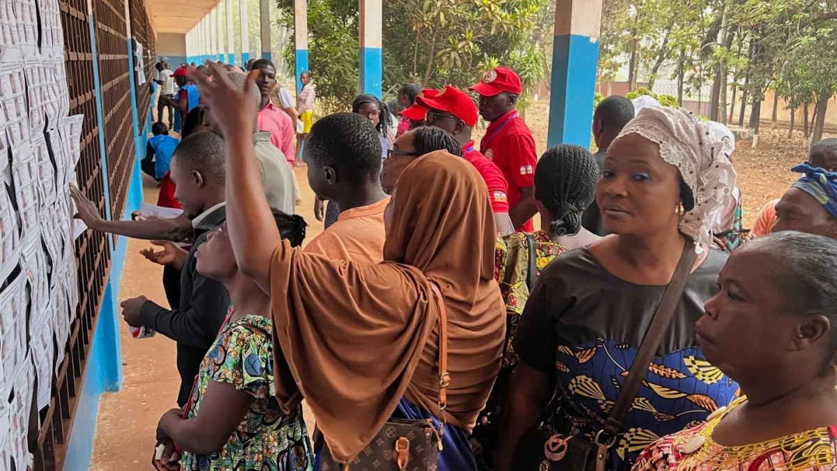 رئیس‌جمهور فعلی جمهوری آفریقای مرکزی، متحد روسیه، به دور سوم در انتخابات کلیدی چشم دوخته است