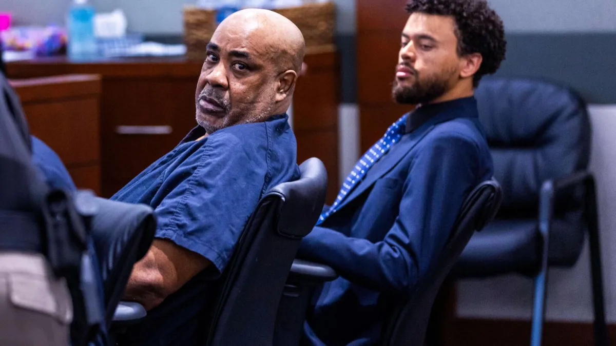 يسعى الرجل المتهم بقتل توباك شاكور عام 1996 إلى قمع الأدلة