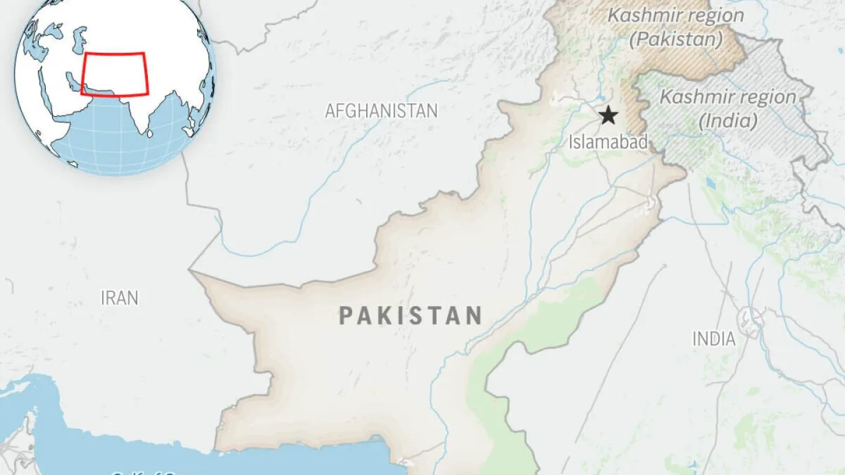 الشرطة الباكستانية تعتقل فتاة مراهقة تطرفت عبر الإنترنت في مخطط تفجير انتحاري مشتبه به