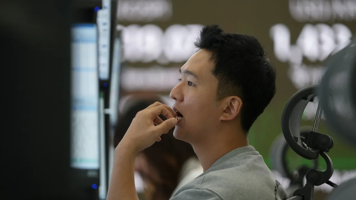 سهام آسیایی به دنبال کاهش وال استریت در آخرین دوره سال 2025 است