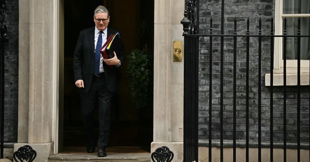 هل فرض ستارمر حظر التجول في المملكة المتحدة؟ لا، إنه فيديو TikTok مزيف.