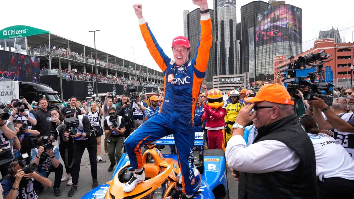 Six-time IndyCar champion Scott Dixon receives a knighthood from New Zealand