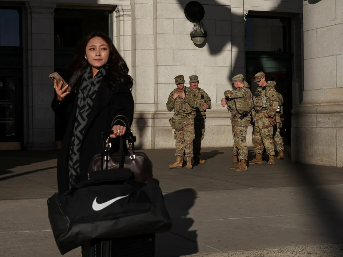 ترامپ می‌گوید گارد ملی را از شیکاگو، لس‌آنجلس و پورتلند «حذف» می‌کند