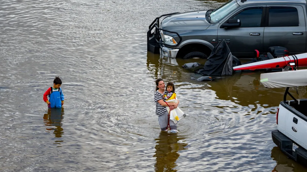 Heavy rain, high tides cause flooding along stretch of Northern California