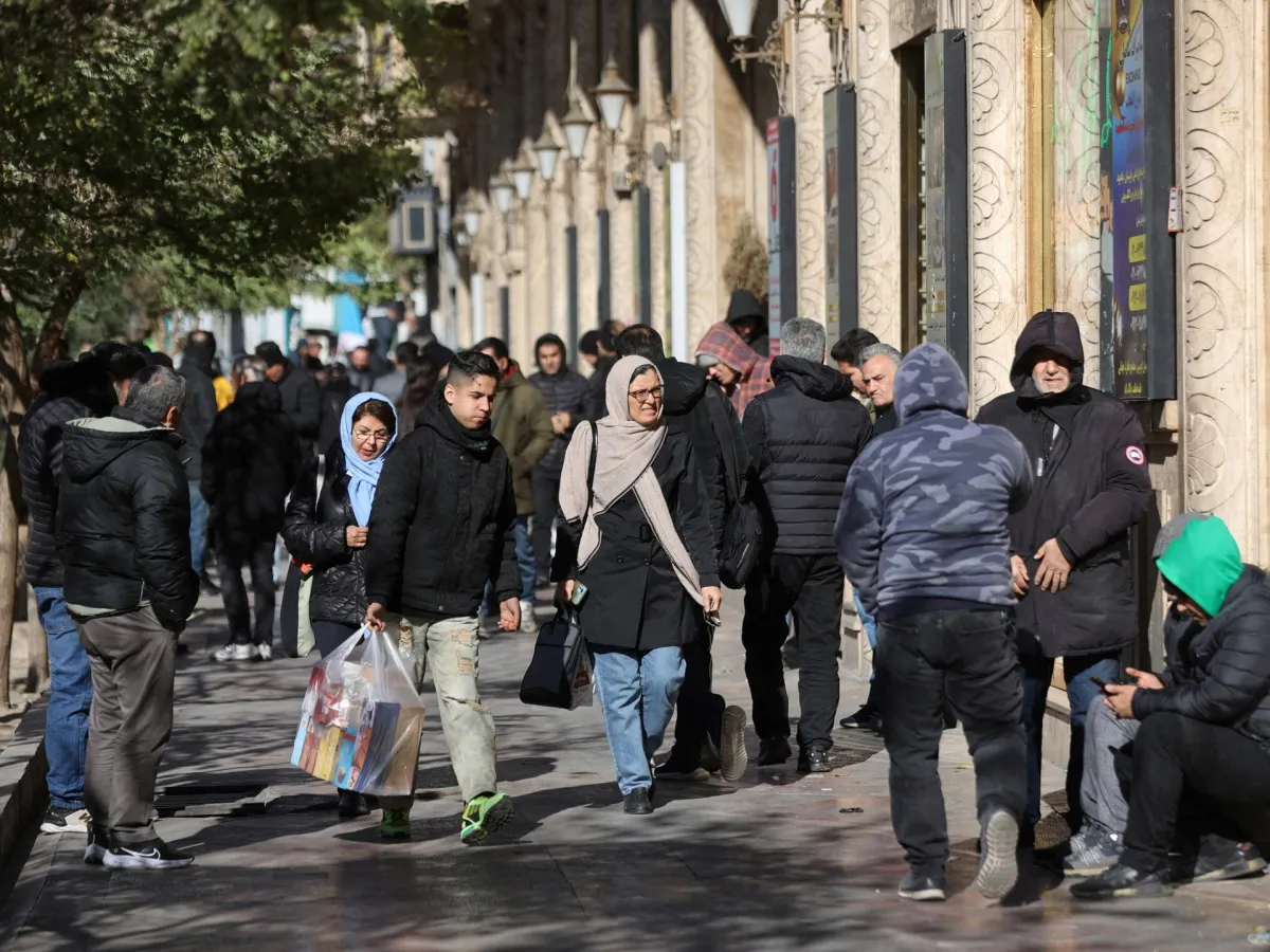 قطع اینترنت، چندین بازداشت در ادامه اعتراضات ایران انجام شد