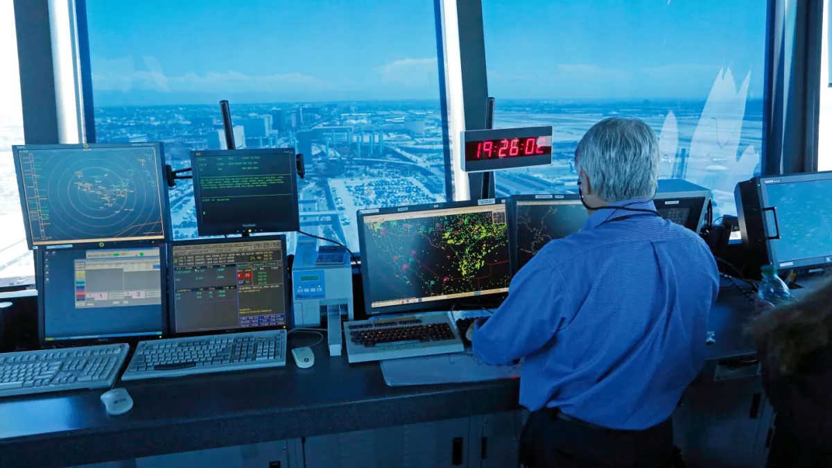 FAA picks 2 firms to replace 612 outdated radar systems that air traffic controllers rely on