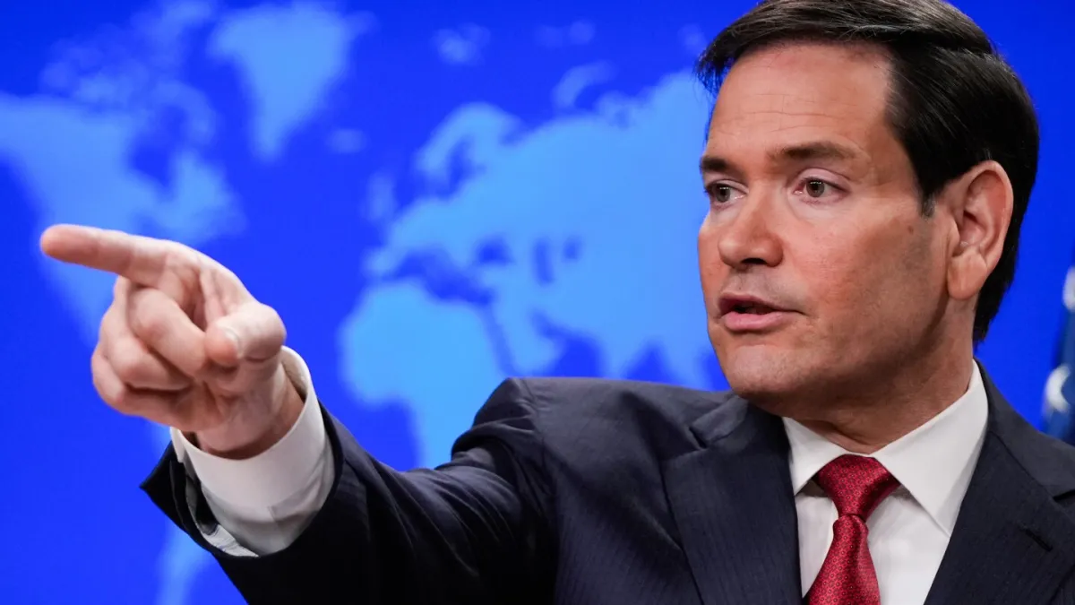 ایالات متحده فهرست کشورهایی را که شهروندان آنها برای درخواست ویزا باید تا سقف 15000 دلار اوراق قرضه بپردازند گسترش می دهد.