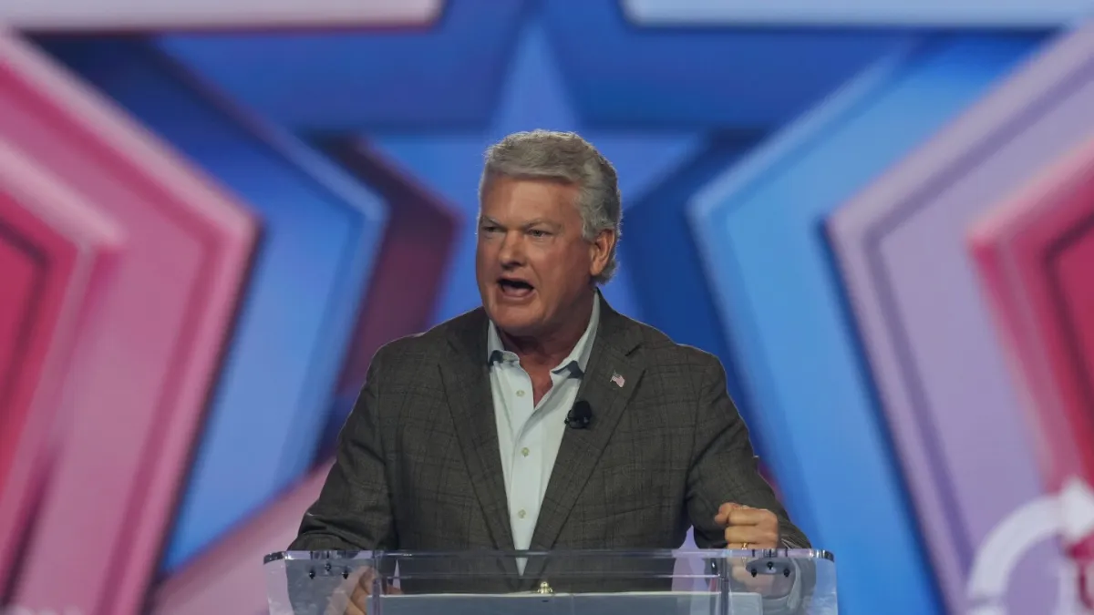 Ethics watchdog: Top aide to Georgia’s Mike Collins improperly hired girlfriend as intern