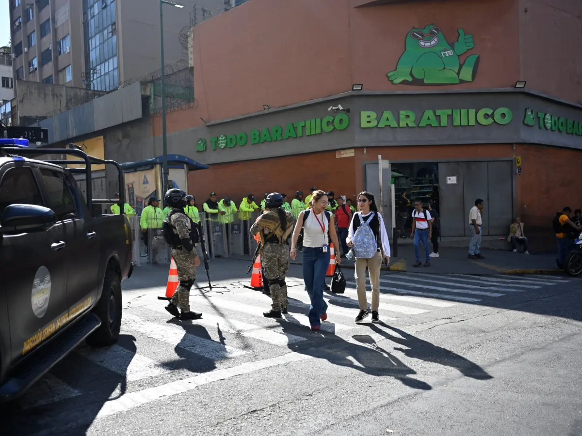 افزایش قیمت ها، صف ها و تنش: خریداران ونزوئلا پس از بمباران ایالات متحده ناآرام هستند